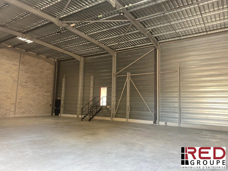 Entrepôt - 470 m²