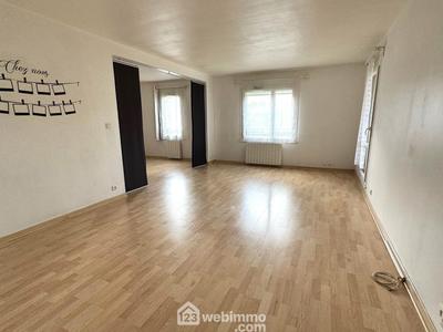 Appartement - 82 m² - 4 pièces
