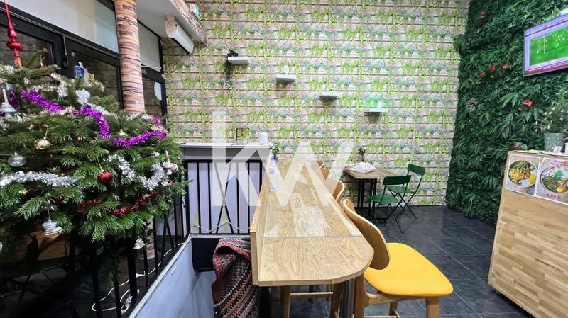 Fonds de commerce - Magasins - 89 m²