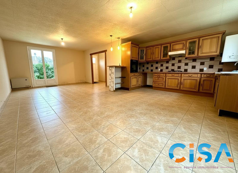 Maison - 92 m² - 5 pièces