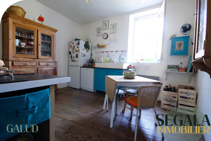 Maison de village - 121 m² - 5 pièces