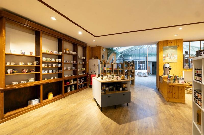 Local commercial - 310 m²