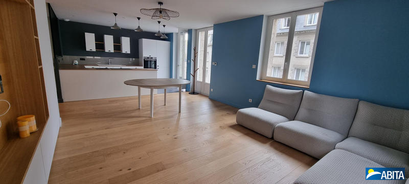 Appartement - 98 m² - 4 pièces
