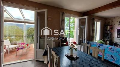 Maison - 105 m² - 4 pièces