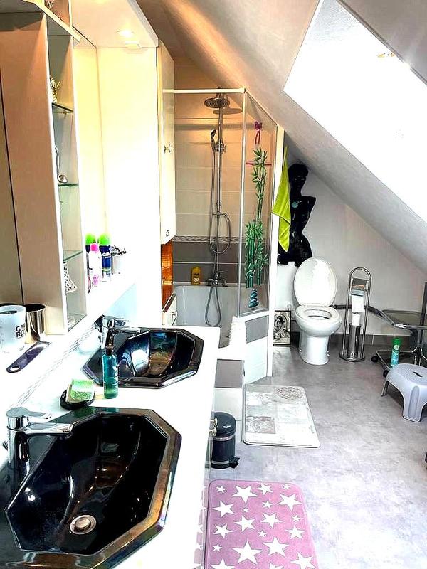 Maison - 150 m² - 5 pièces