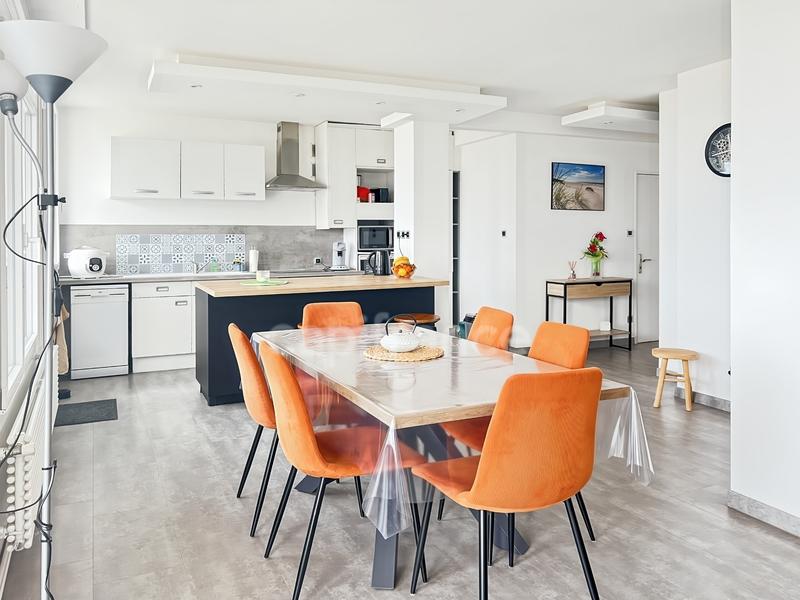 Appartement - 90 m² - 3 pièces