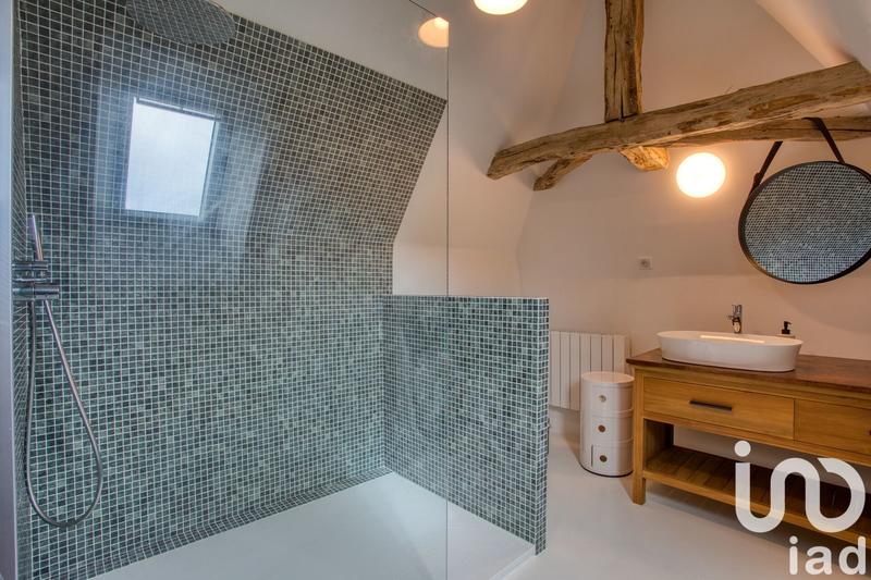 Maison - 180 m² - 7 pièces