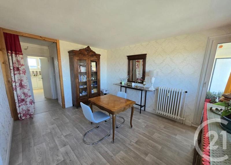 Appartement - 65 m² - 4 pièces