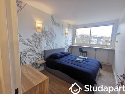 Chambre - 11 m² - 1 pièce