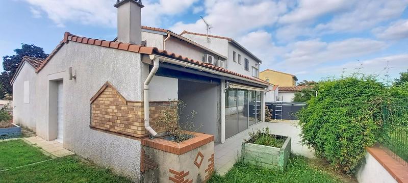 Maison traditionnelle - 178 m² - 7 pièces