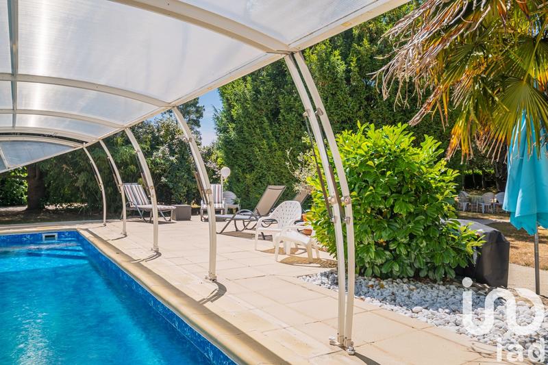 Maison - 182 m² - 9 pièces