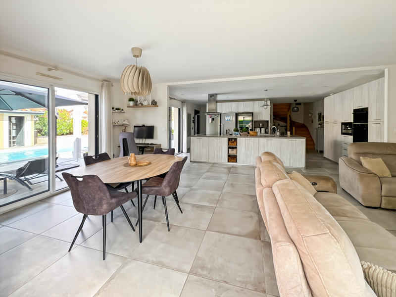 Villa - 160 m² - 6 pièces
