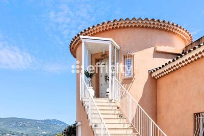 Appartement - 200 m² - 7 pièces