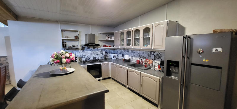 Maison - 144 m² - 5 pièces