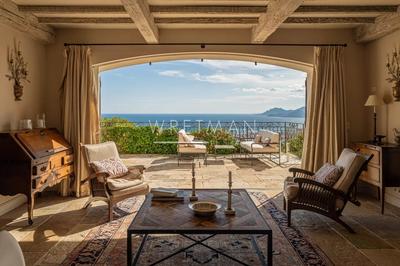 Maison - 185 m² - 7 pièces