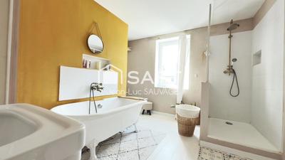 Maison - 110 m² - 4 pièces