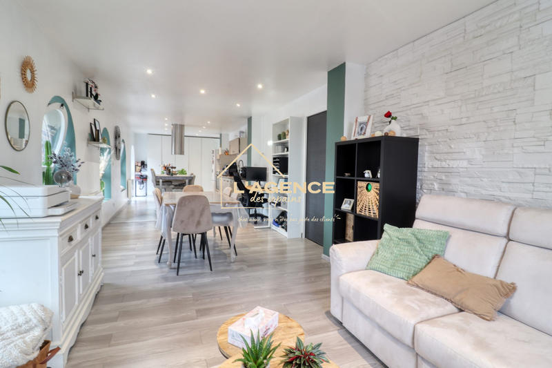 Loft - 64 m² - 3 pièces