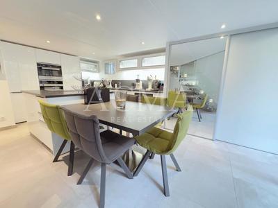 Appartement bourgeois - 73 m² - 3 pièces