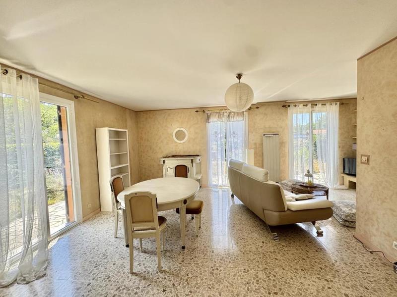 Maison - 92 m² - 4 pièces