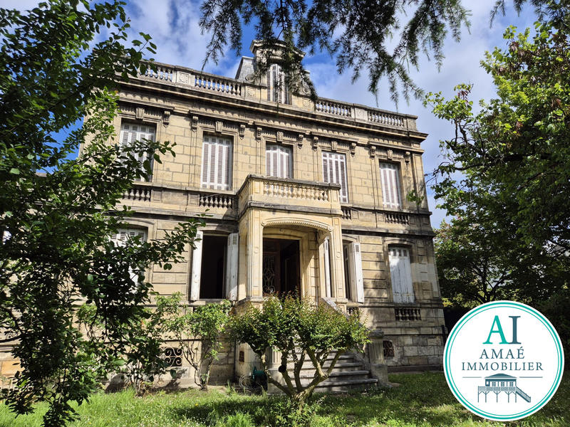 Maison - 450 m² - 22 pièces