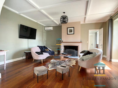 Maison ancienne - 232 m² - 9 pièces