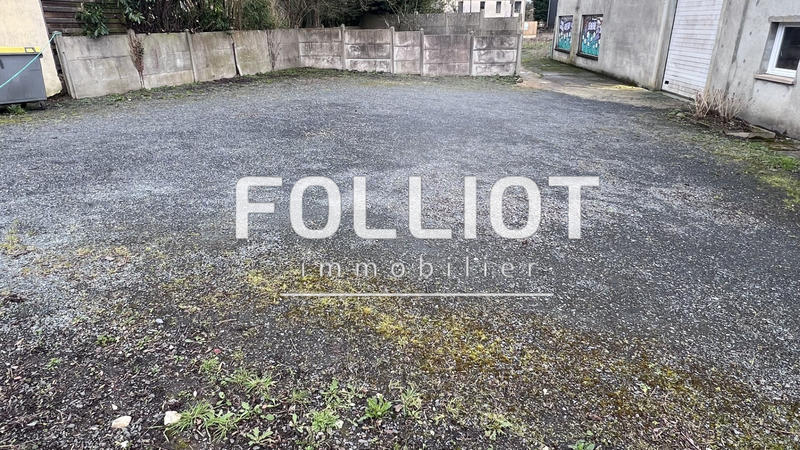 Local d'activité / Entrepôt - 680 m²