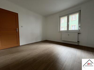 Appartement - 84 m² - 4 pièces