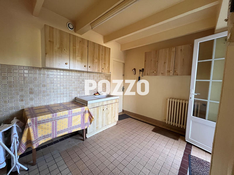 Maison - 137 m² - 8 pièces