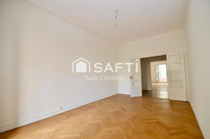 Appartement - 89 m² - 3 pièces