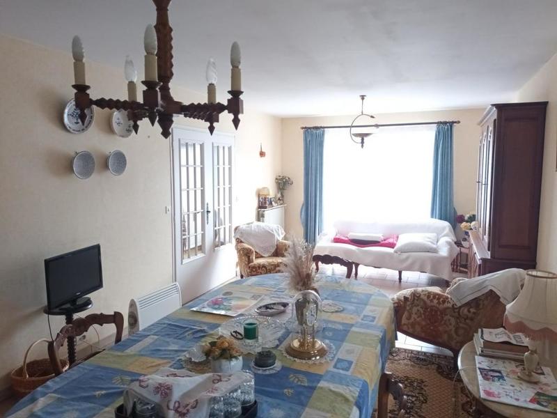 Maison - 104 m² - 5 pièces