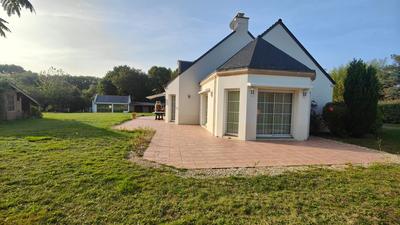 Maison - 199 m² - 7 pièces