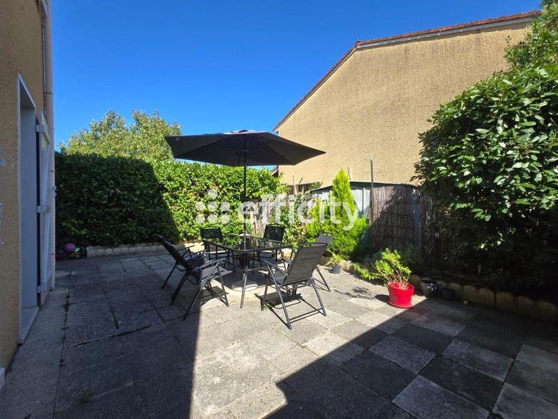 Pavillon - 90 m² - 4 pièces