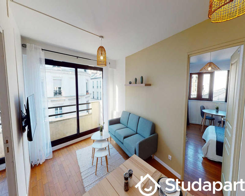 Chambre - 150 m² - 1 pièce