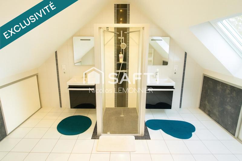 Maison - 240 m² - 6 pièces