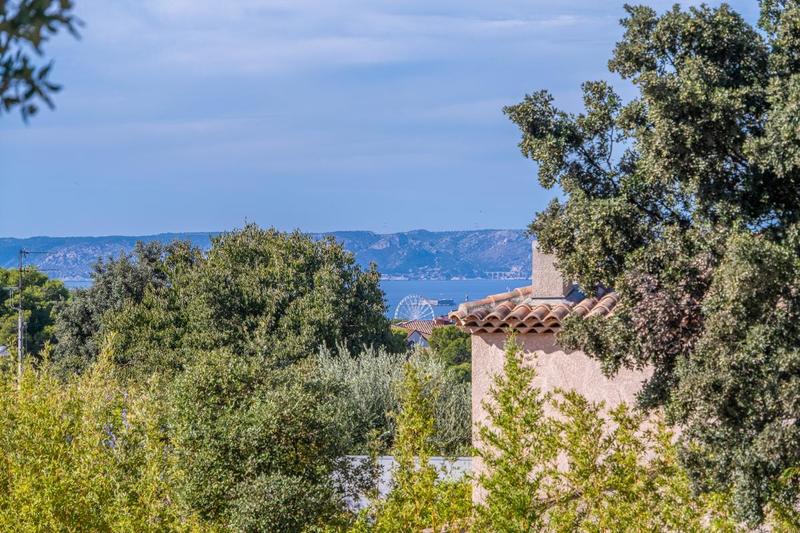 Maison - 248 m² - 8 pièces