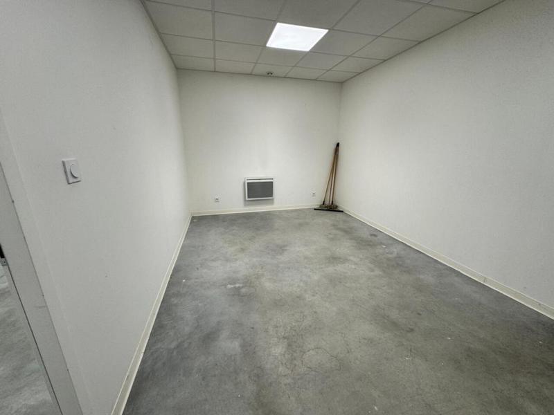 Local commercial - 167 m² - 1 pièce