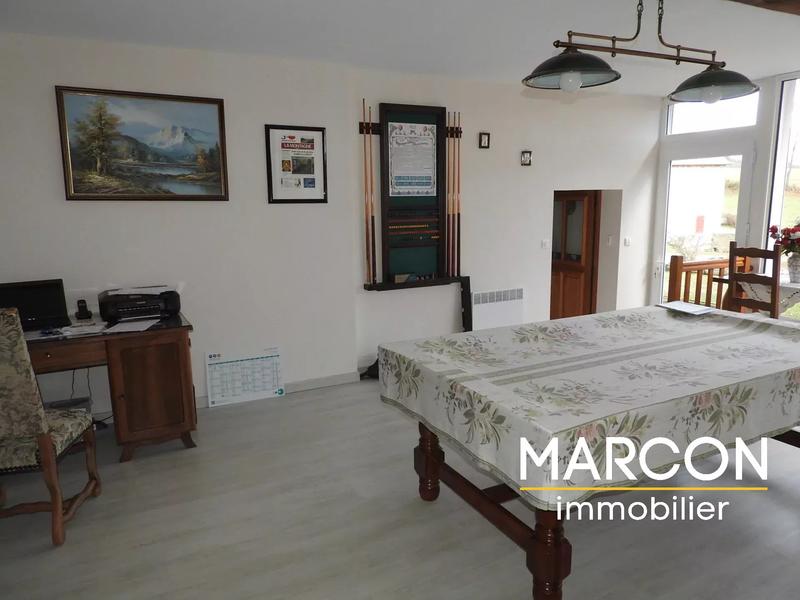 Maison - 168 m² - 7 pièces