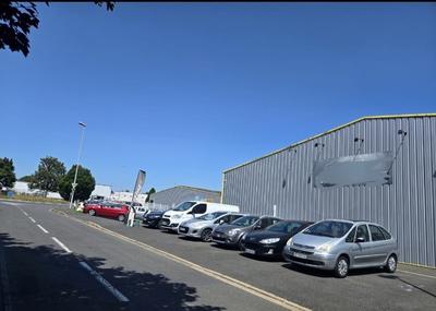 Local commercial - 330 m² - 3 pièces