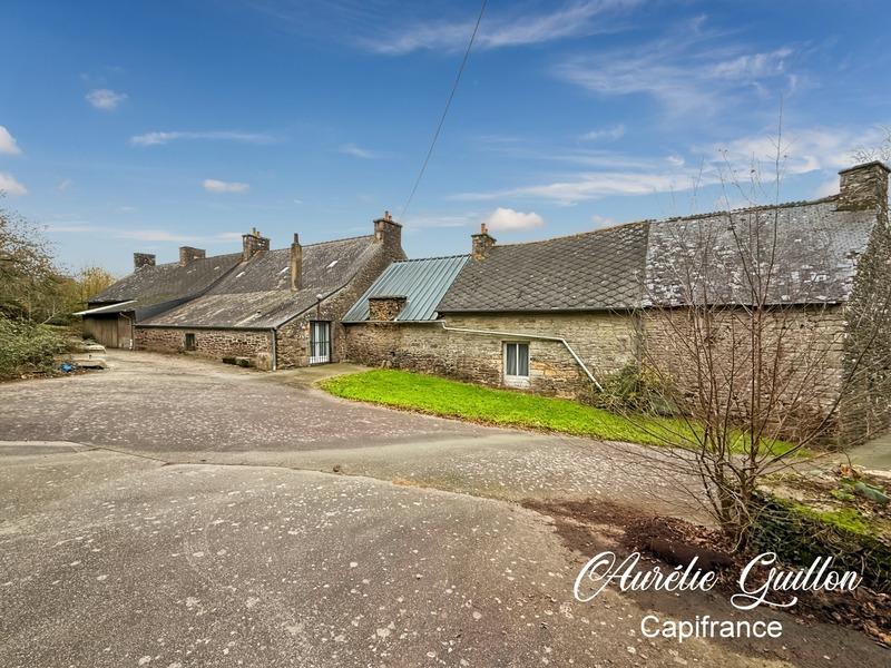 Maison - 250 m² - 15 pièces