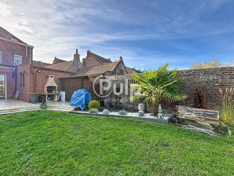 Maison - 227 m² - 8 pièces