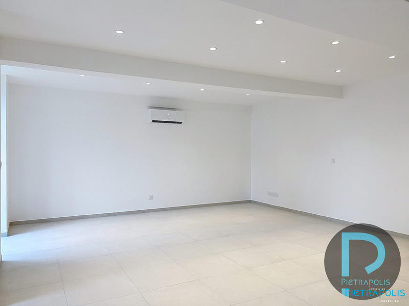 Duplex - 104 m² - 5 pièces