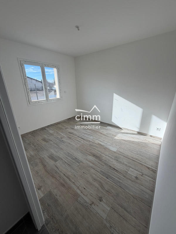 Villa - 80 m² - 4 pièces