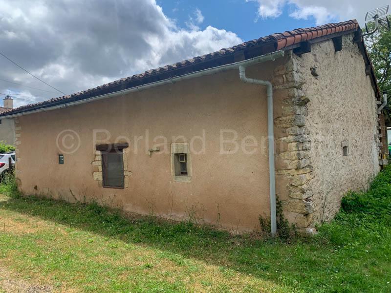 Maison en pierre - 83 m² - 3 pièces