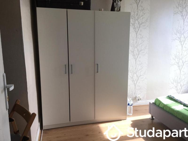 Chambre - 11 m² - 1 pièce