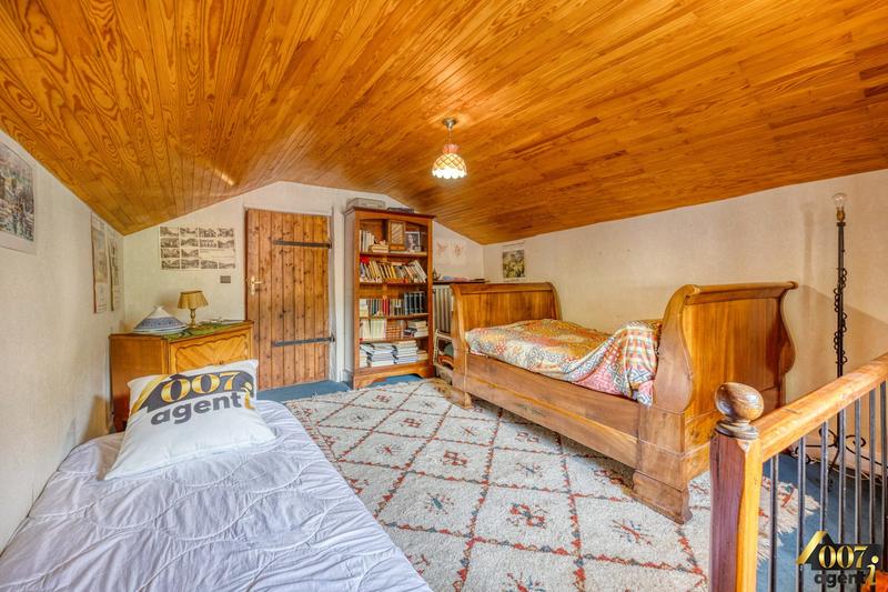 Maison - 182 m² - 7 pièces