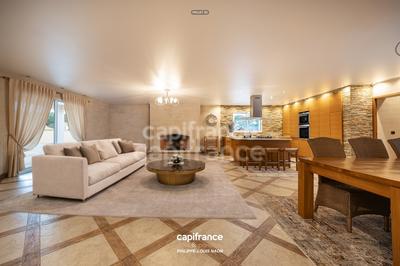 Maison - 119 m² - 4 pièces