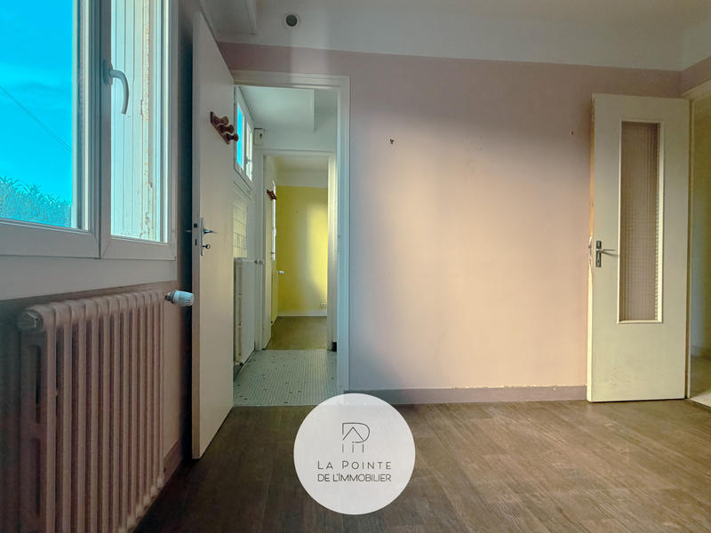 Maison - 390 m² - 8 pièces