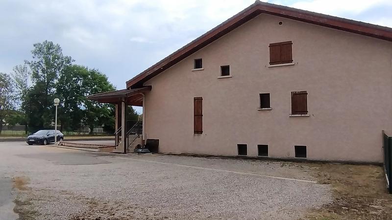 Maison - 231 m² - 9 pièces