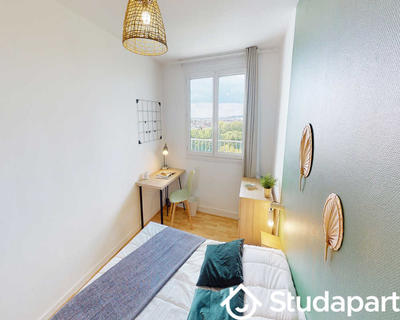 Chambre - 80 m² - 1 pièce