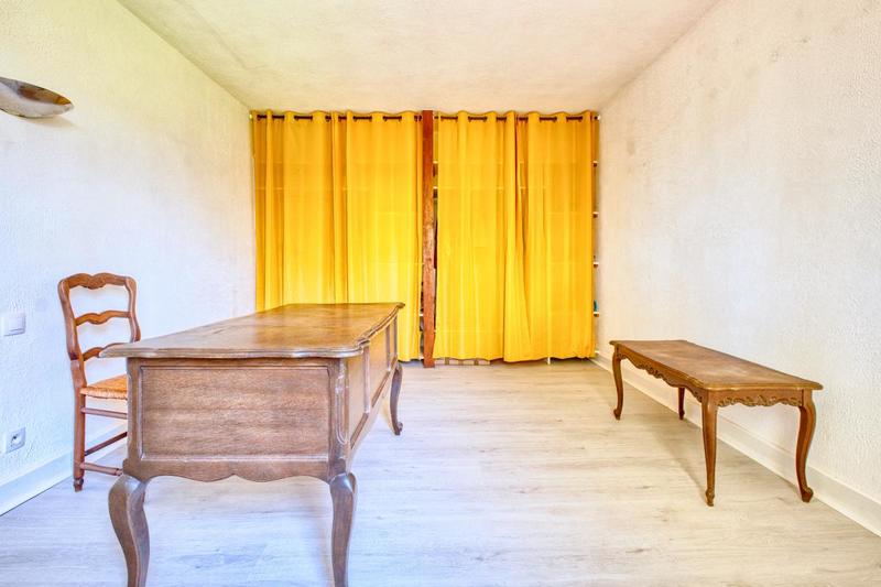 Maison - 90 m² - 3 pièces